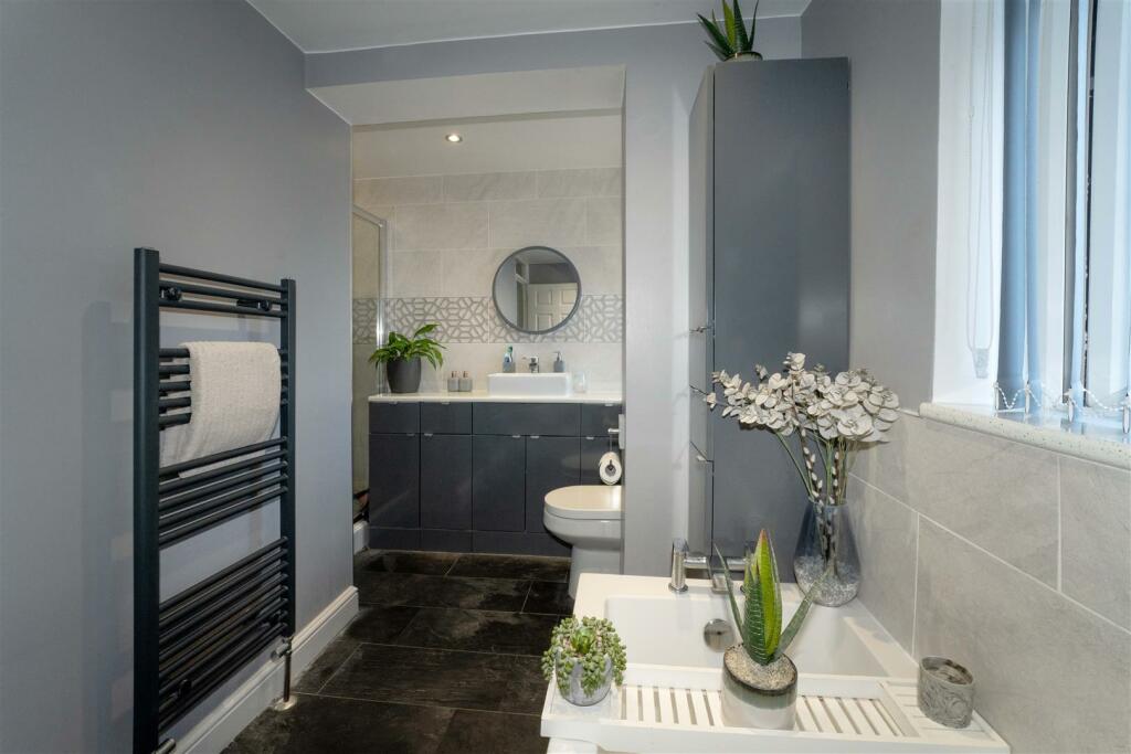 Additional property image - Frobisher Way, Gravesend