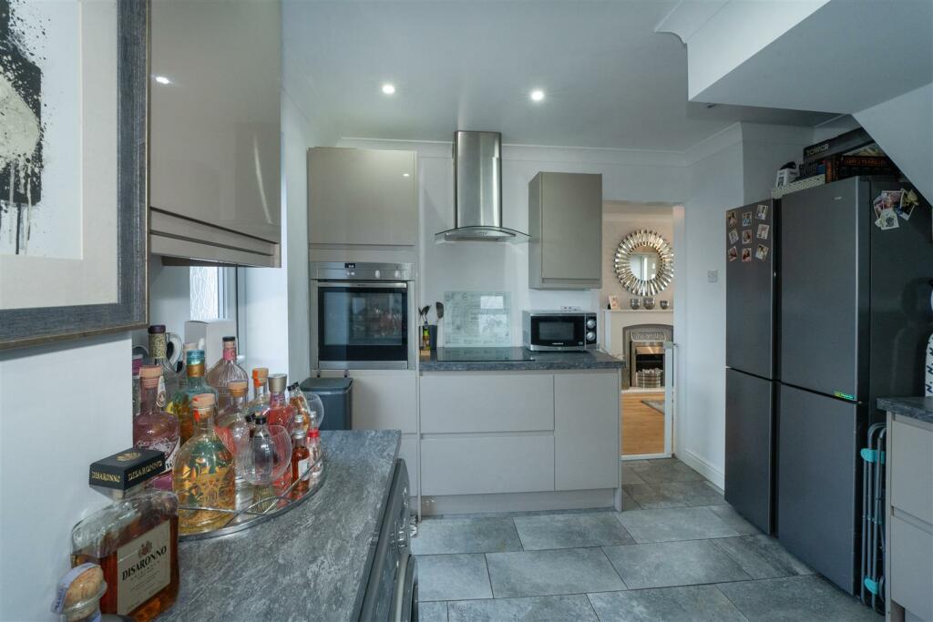 Additional property image - Frobisher Way, Gravesend