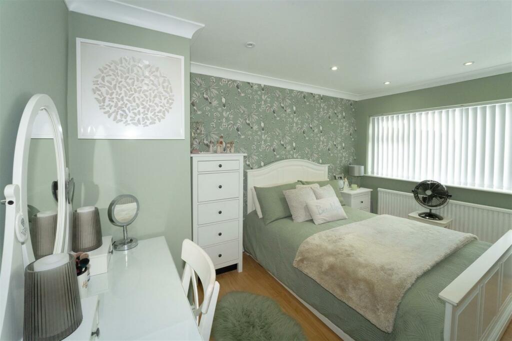 Additional property image - Frobisher Way, Gravesend