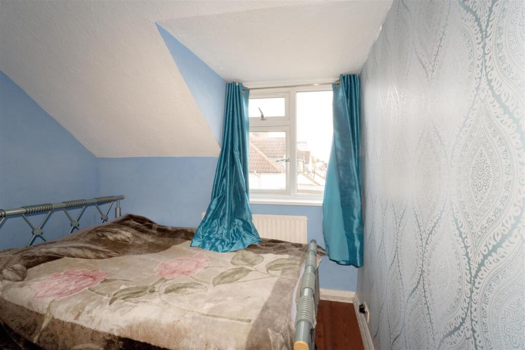 Additional property image - Maiden Lane, Crayford, Dartford