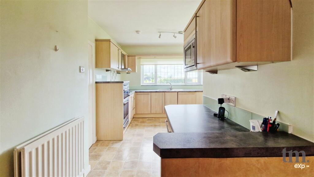 Additional property image - High Cross Lane, Little Canfield, Dunmow, CM6 1TD