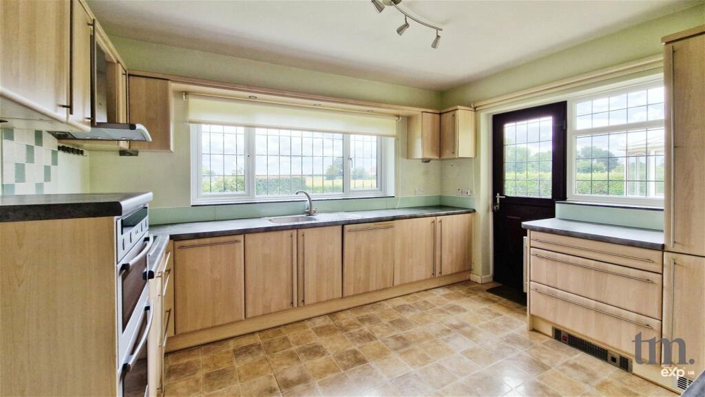 Additional property image - High Cross Lane, Little Canfield, Dunmow, CM6 1TD