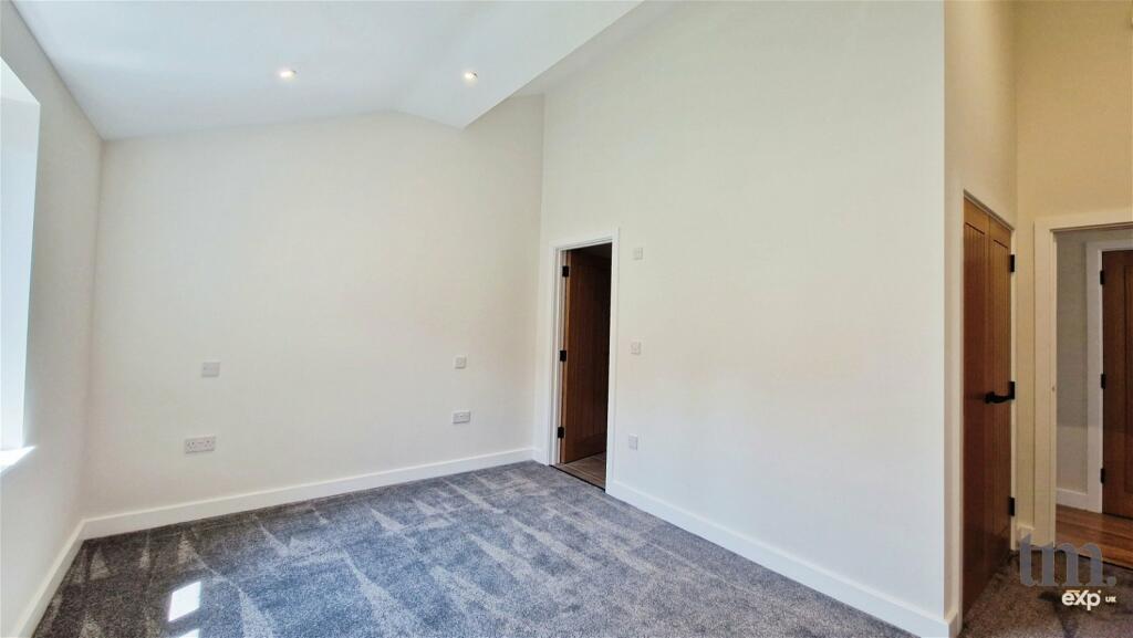 Additional property image - Wood Hall, Arkesden, Saffron Walden, CB11 4HA