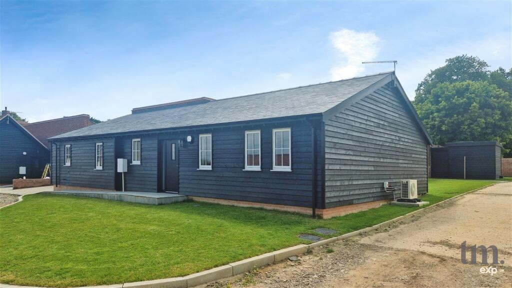 Additional property image - Wood Hall, Arkesden, Saffron Walden, CB11 4HA