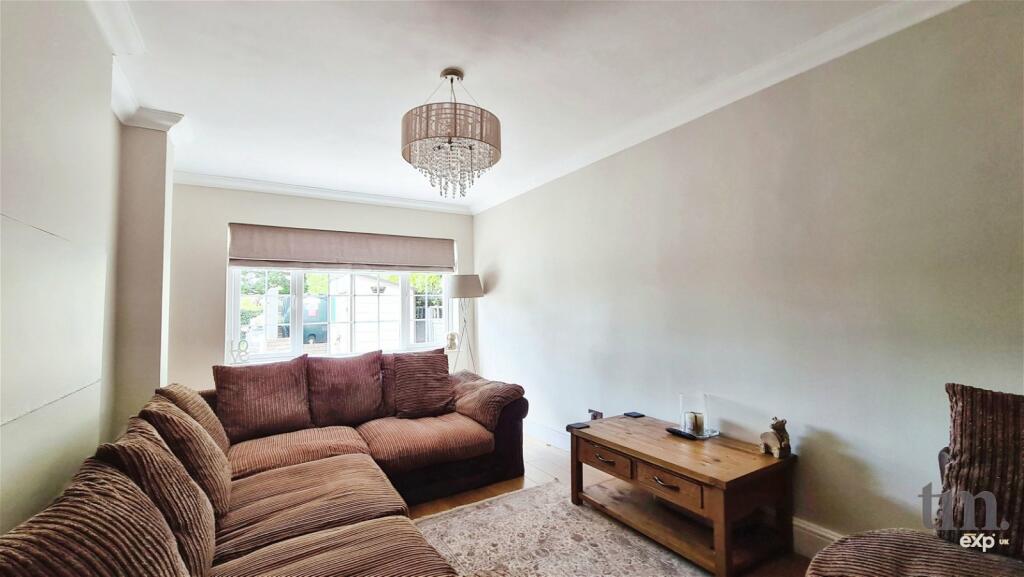 Additional property image - Ludham Hall Lane, Braintree, CM77 8QT
