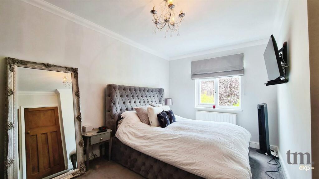 Additional property image - Ludham Hall Lane, Braintree, CM77 8QT