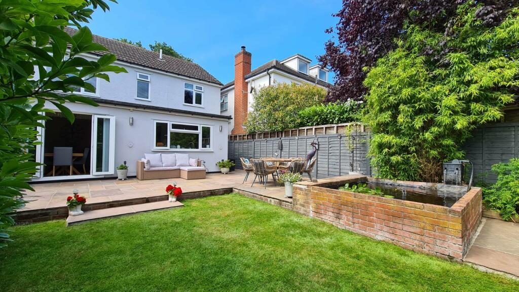 Additional property image - Ludham Hall Lane, Braintree, CM77 8QT