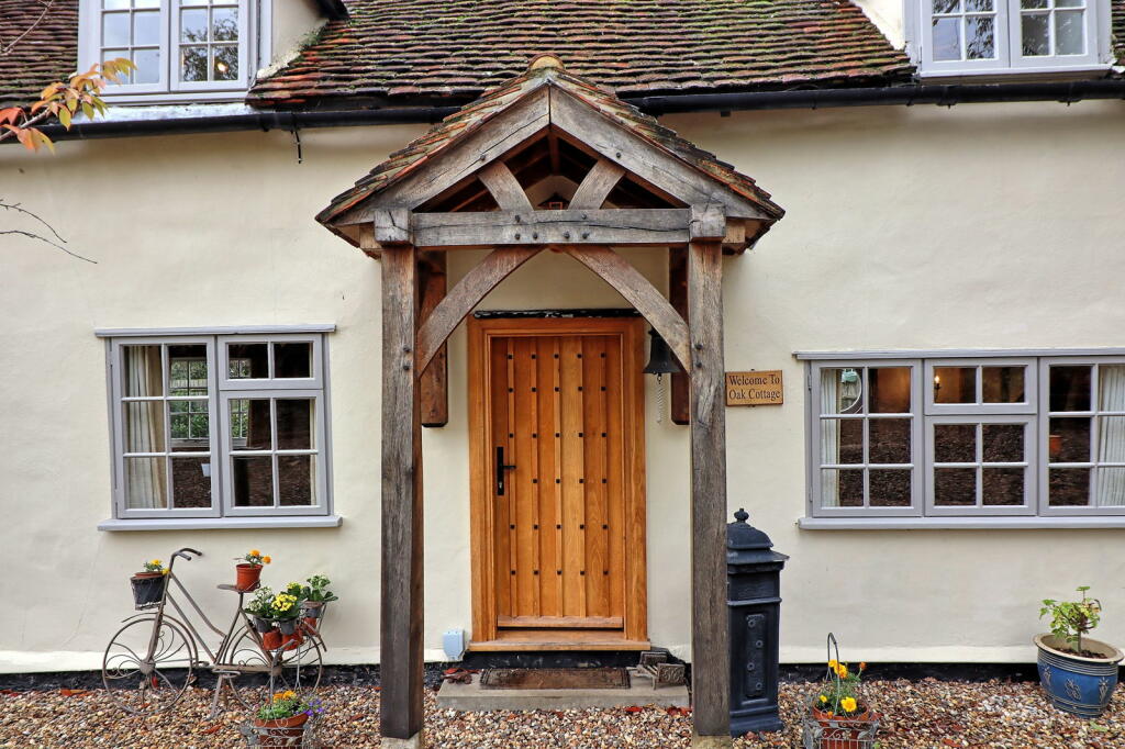 Additional property image - Gore Lane, Rayne, Braintree, CM77 6TU