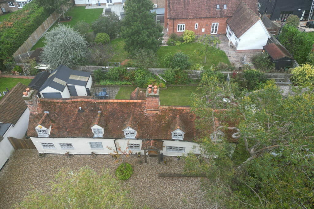 Additional property image - Gore Lane, Rayne, Braintree, CM77 6TU