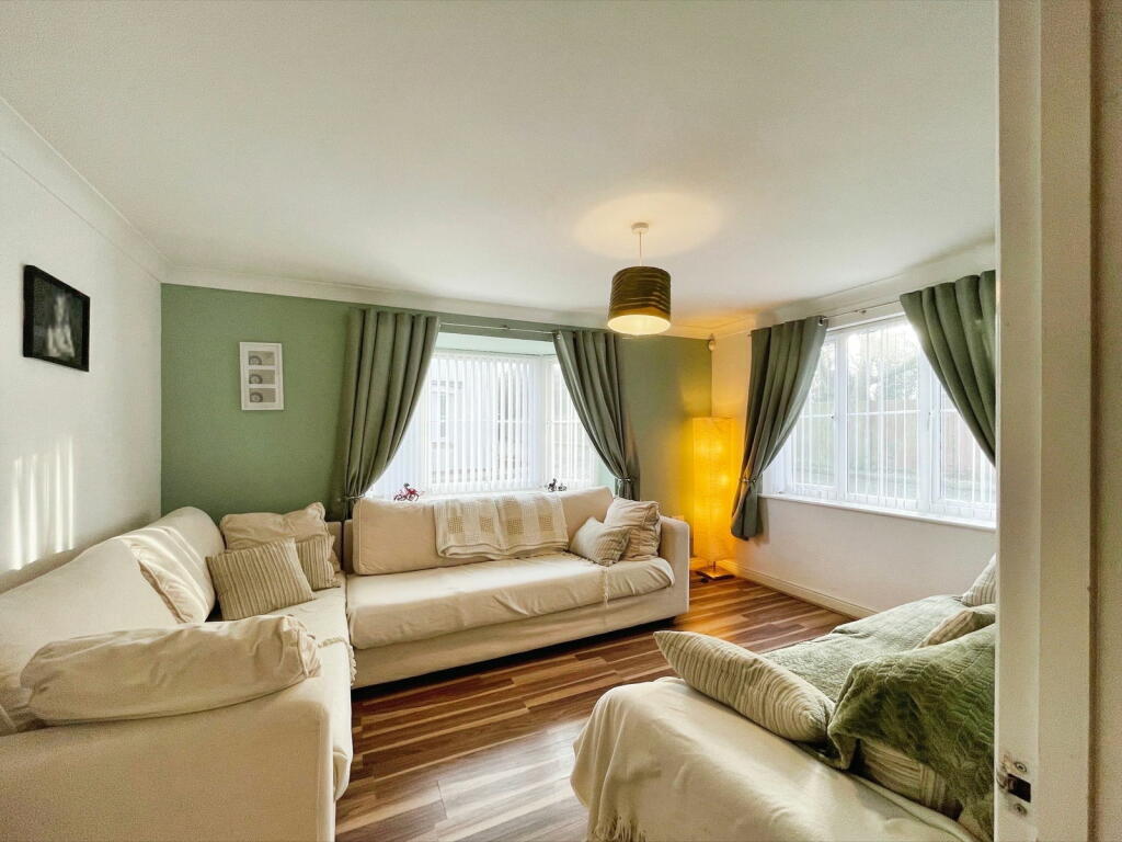 Additional property image - Harvest Fields, Takeley, Bishop's Stortford CM6 1YE