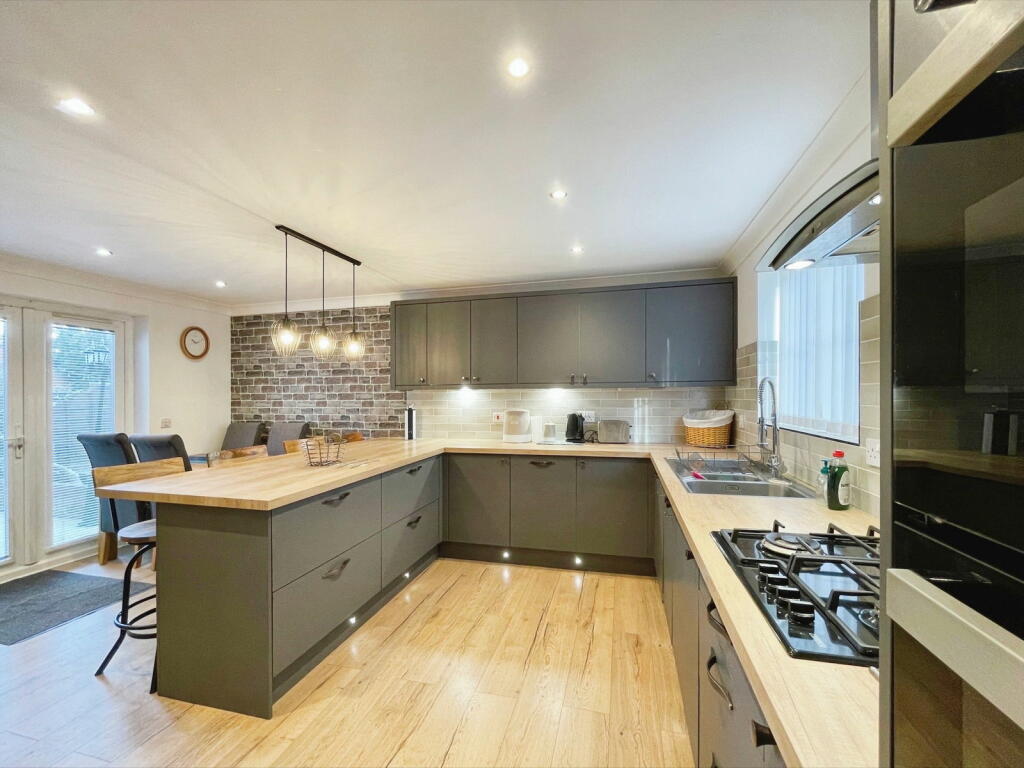 Additional property image - Harvest Fields, Takeley, Bishop's Stortford CM6 1YE