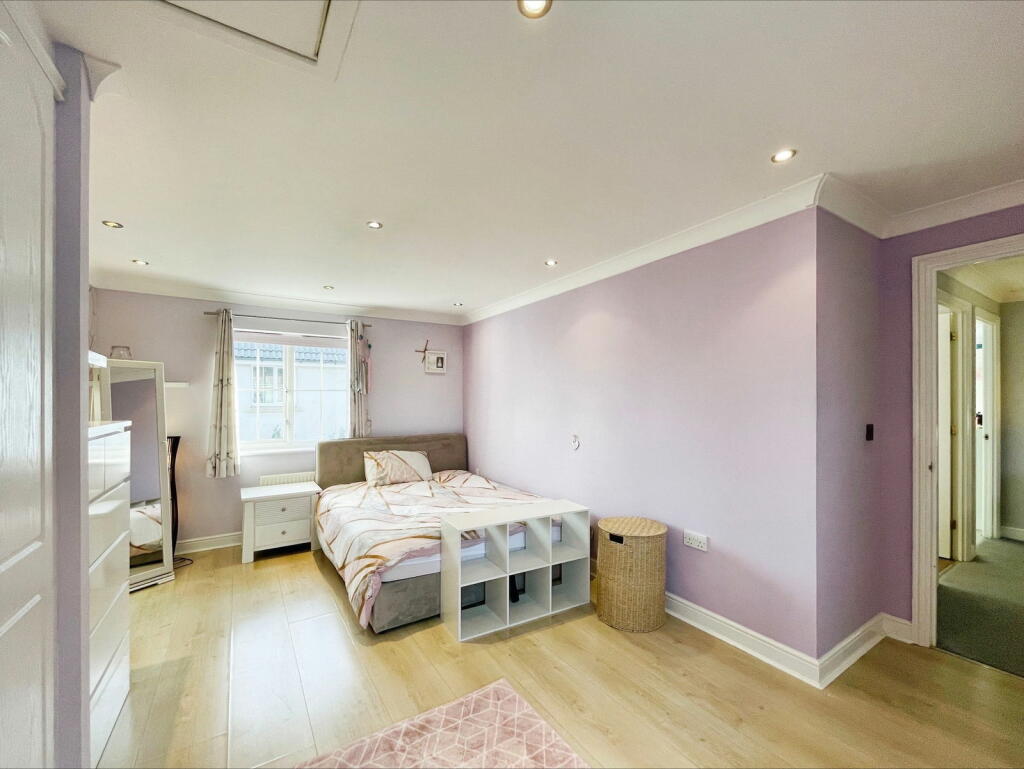 Additional property image - Harvest Fields, Takeley, Bishop's Stortford CM6 1YE