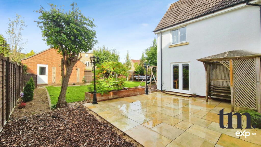 Additional property image - Harvest Fields, Takeley, Bishop's Stortford CM6 1YE
