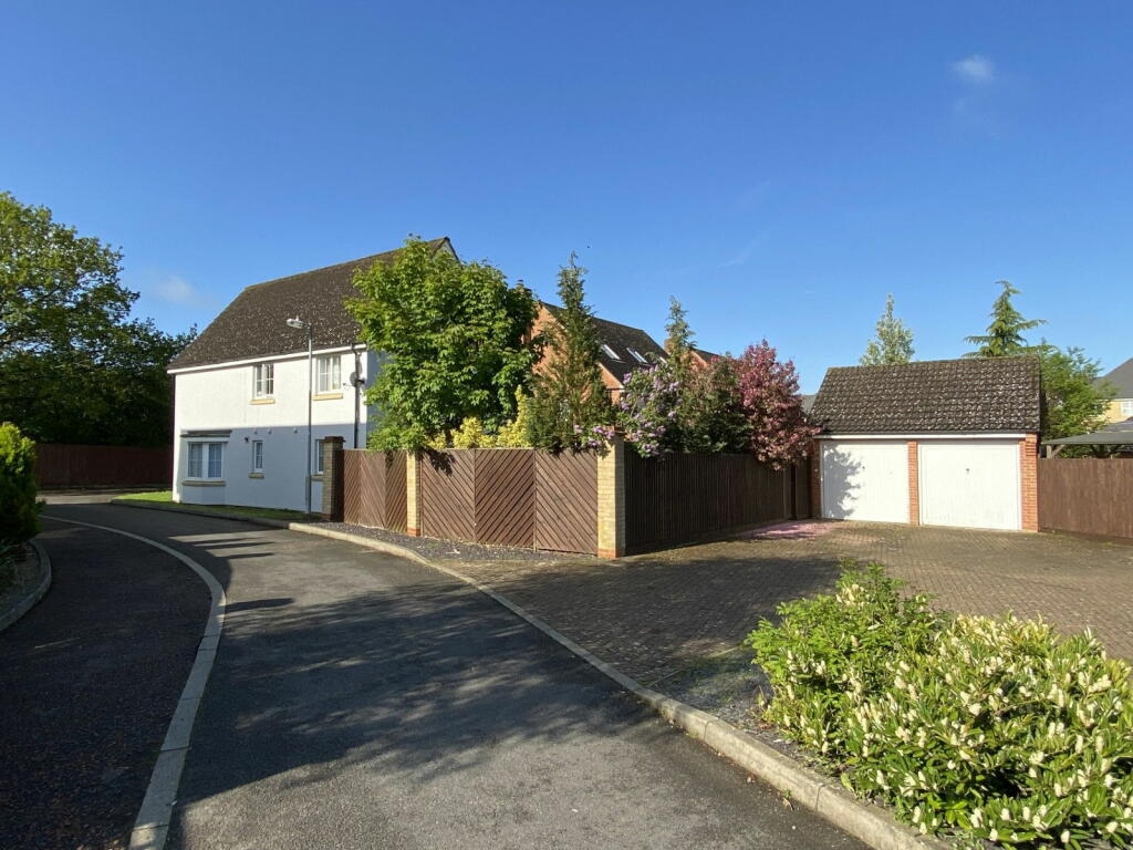 Additional property image - Harvest Fields, Takeley, Bishop's Stortford CM6 1YE