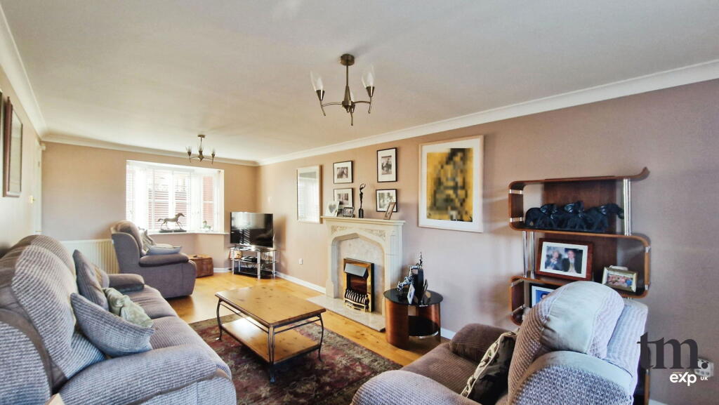 Additional property image - Denton Crescent, Black Notley, Braintree, CM77 8ZZ