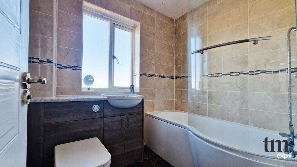Additional property image - Denton Crescent, Black Notley, Braintree, CM77 8ZZ