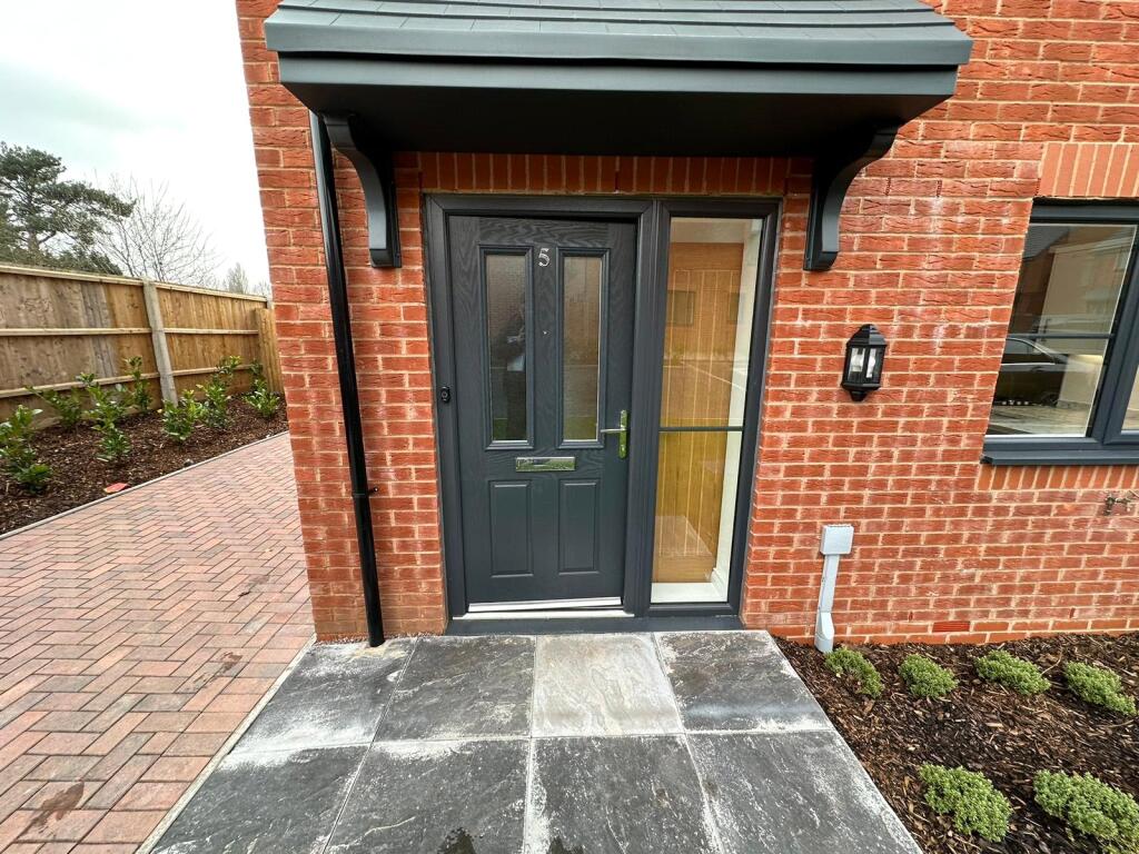 Main image of property: Woodland, Pottery Road, Smethwick, Birmingham, B67