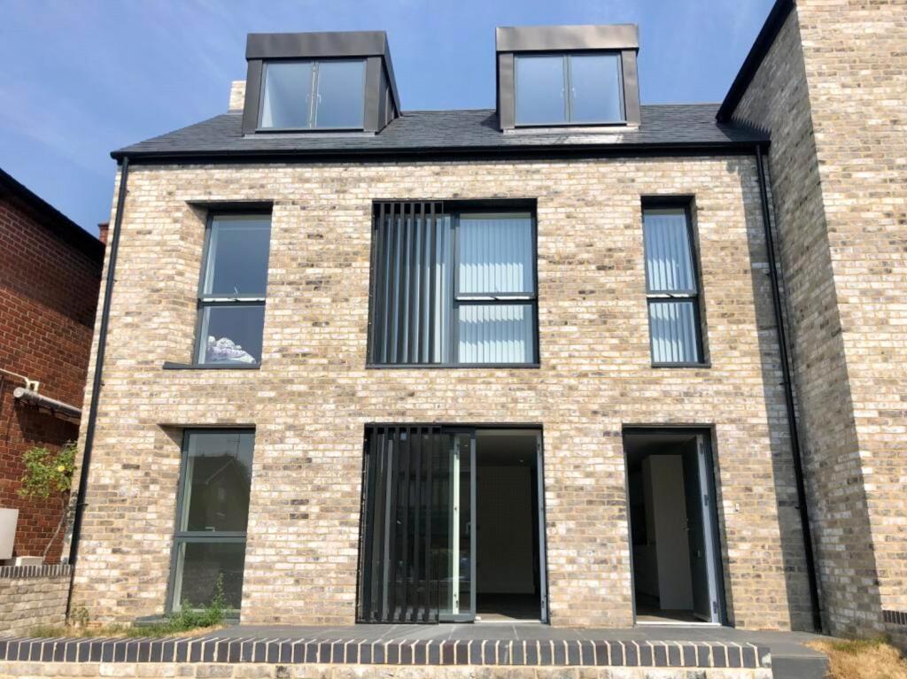 Main image of property: Attewater House, 43 Water Street, Cambridge, CB4
