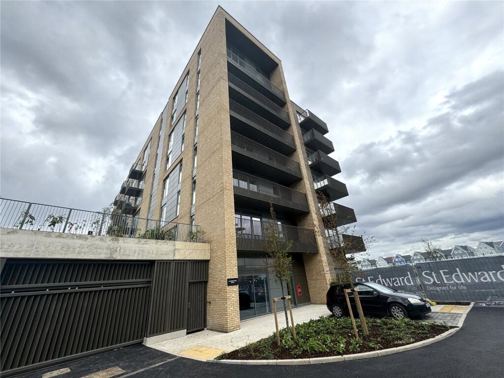 Main image of property: 57 Flagstaff Road, Bankside Garden, Reading, RG2