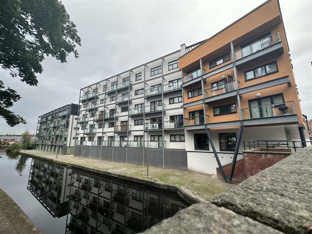 Main image of property: Old Mill Wharf, Droylsden, Manchester