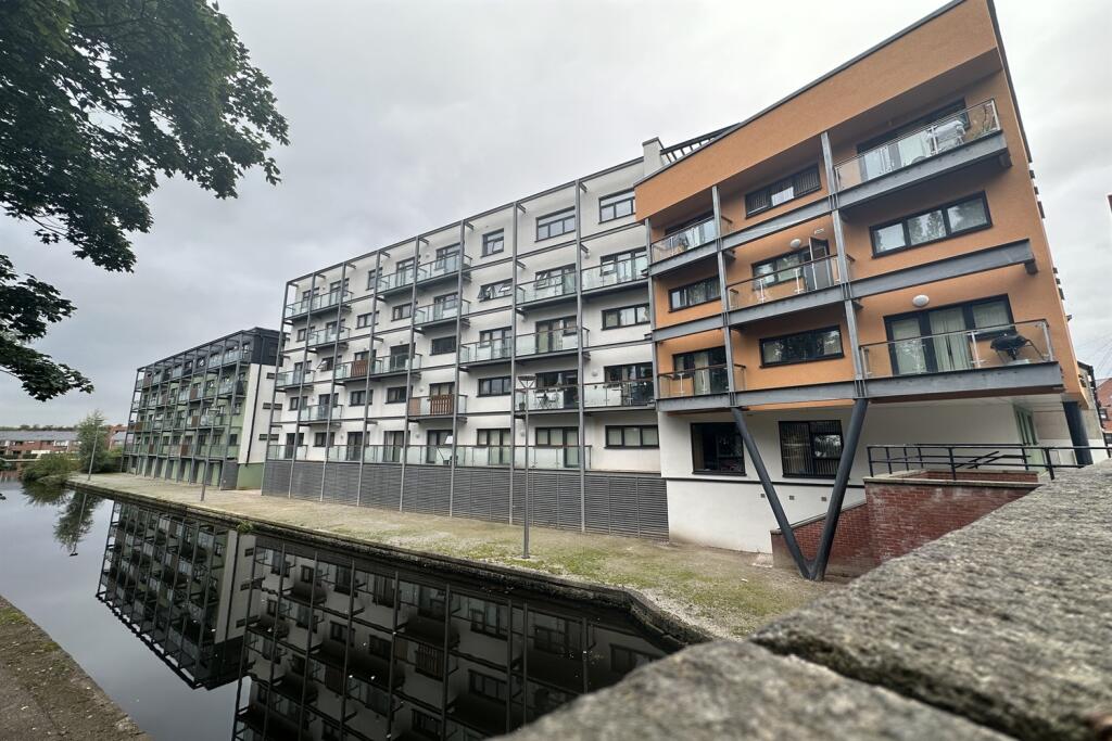 Main image of property: Ashton House, Old Mill Wharf, M43