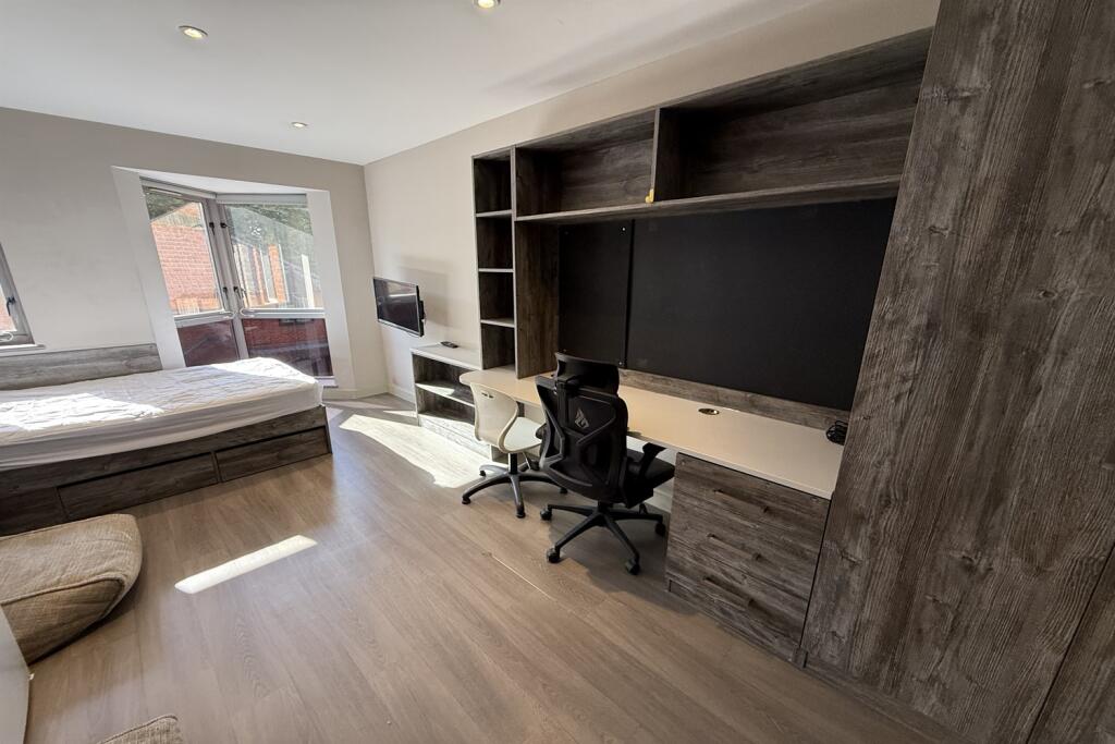 Main image of property: Saxon Court, Church Street, RG1