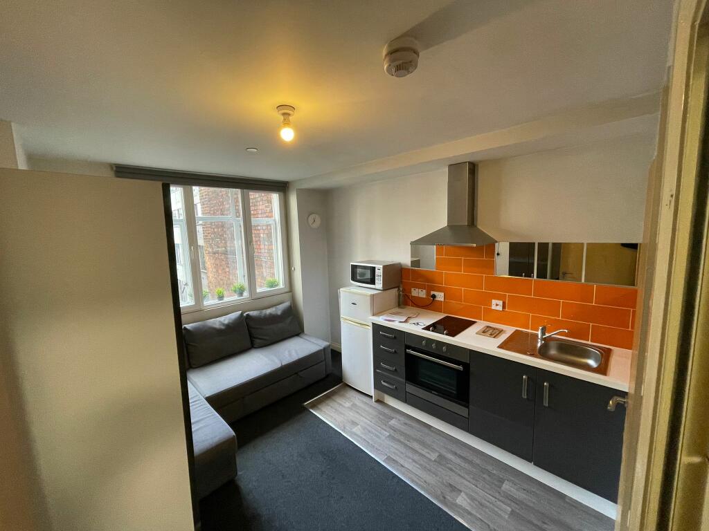 Studio flat for rent in Devonshire House, 40 Great Charles Street Queensway, Birmingham, B3 2LX, B3
