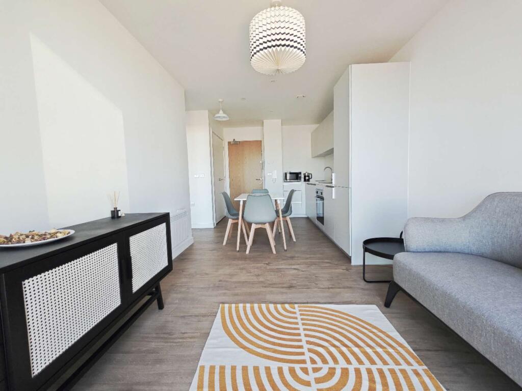 Additional property image - South Central, Essex Street, B5