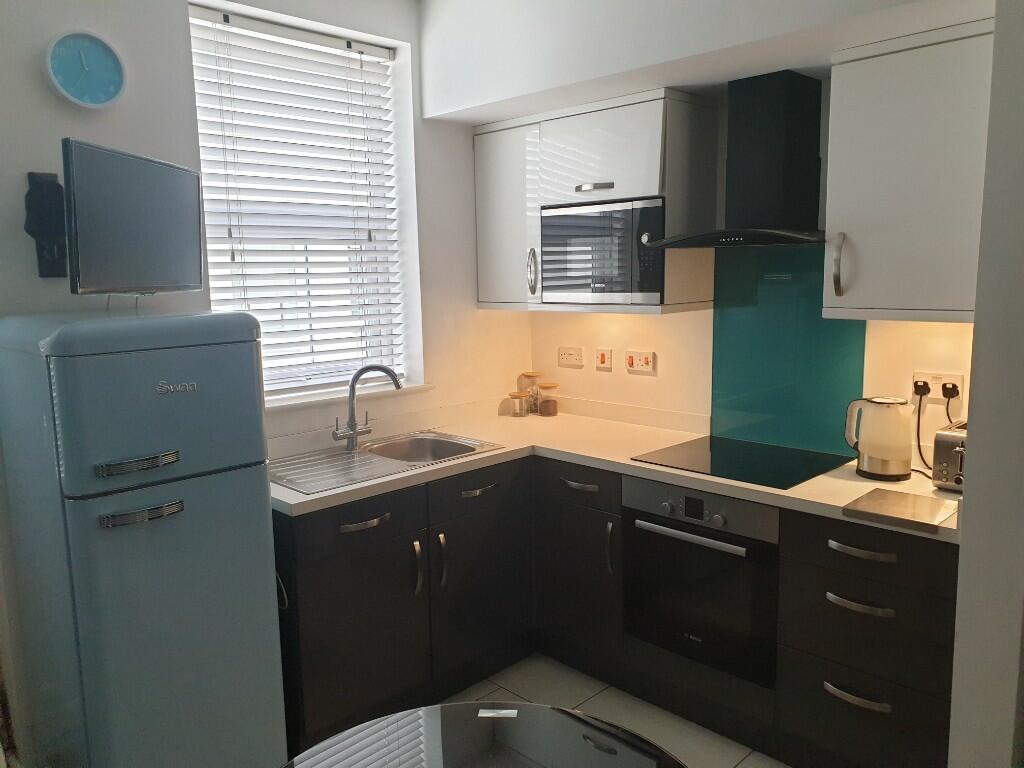 Studio flat for rent in Ashley Road, Bournemouth, Dorset, BH1