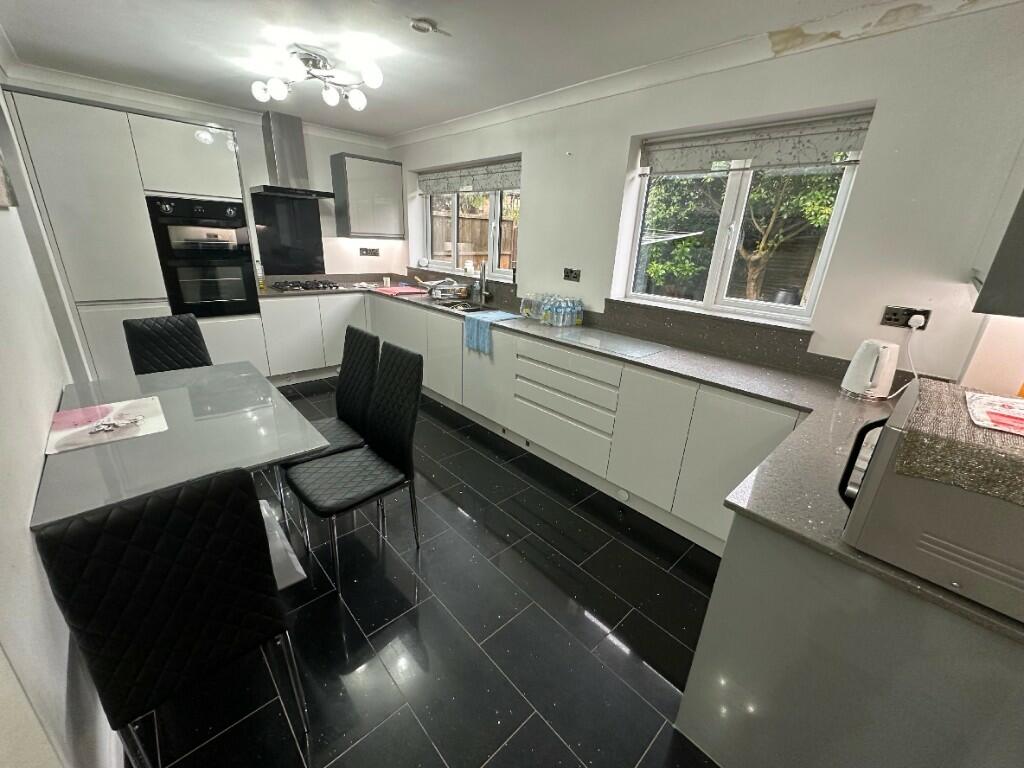 Additional property image - Vine Farm Close, Poole, Dorset, BH12