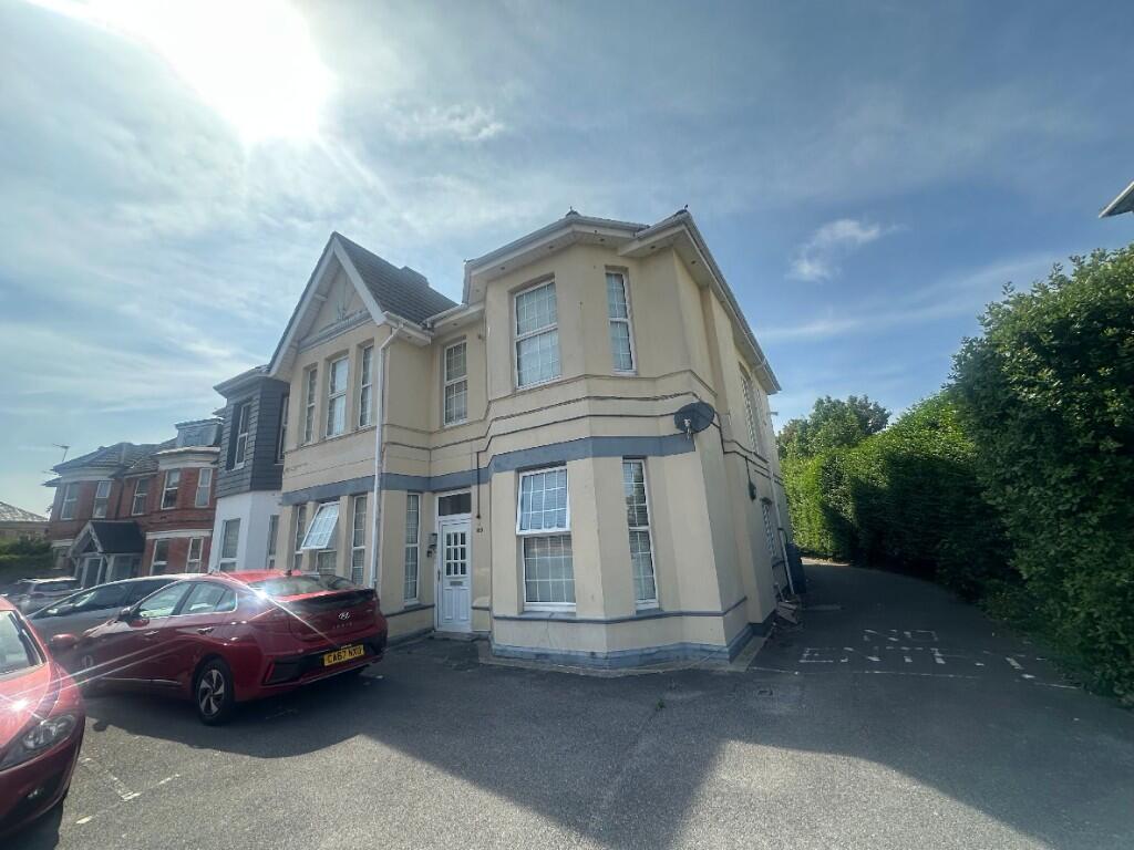 Main image of property: Holdenhurst Road, Bournemouth, Dorset, BH8