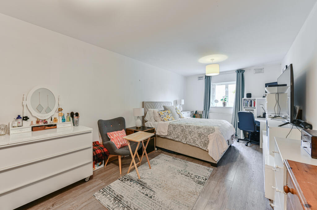 Main image of property: Lewisham Way, 37-39 Lewisham Way, New Cross