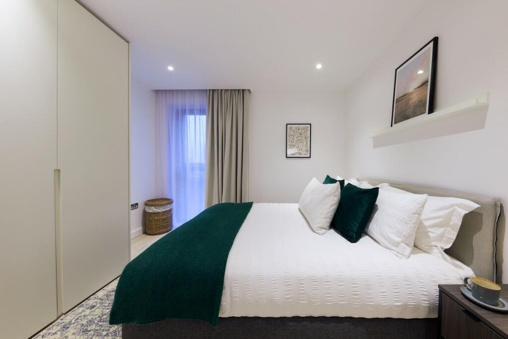 Main image of property: New Drum Street, London, E1