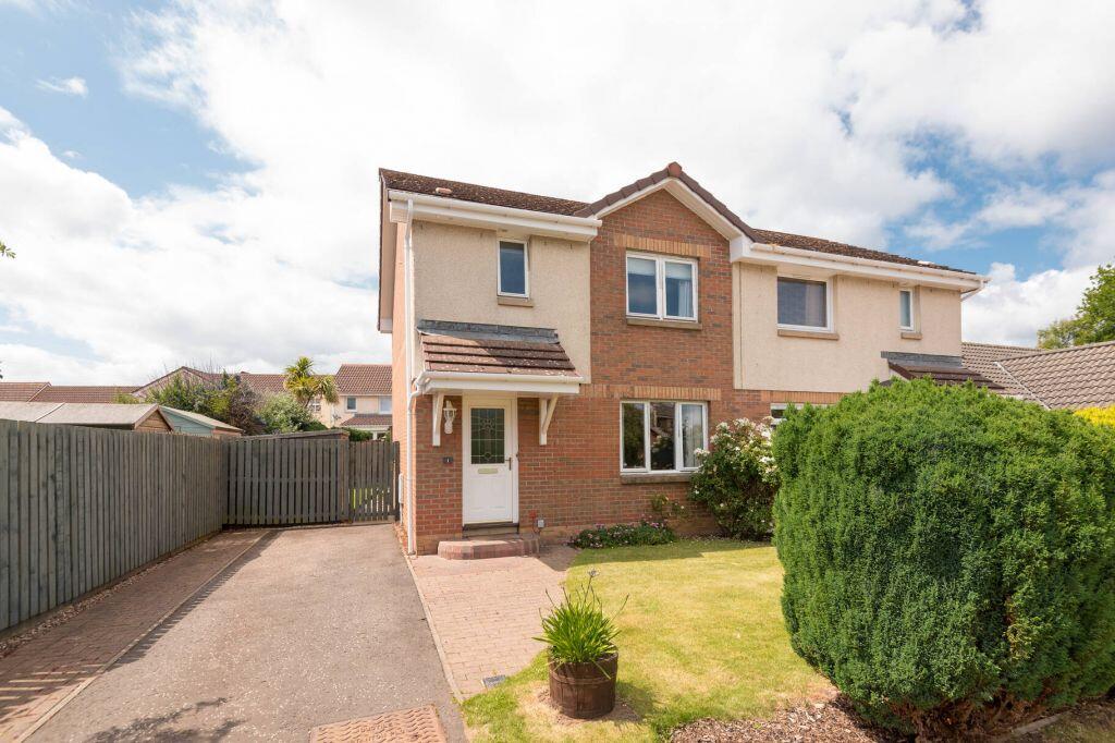 Main image of property: 1 Chestnut Grove, Port Seton, EH32 0UB