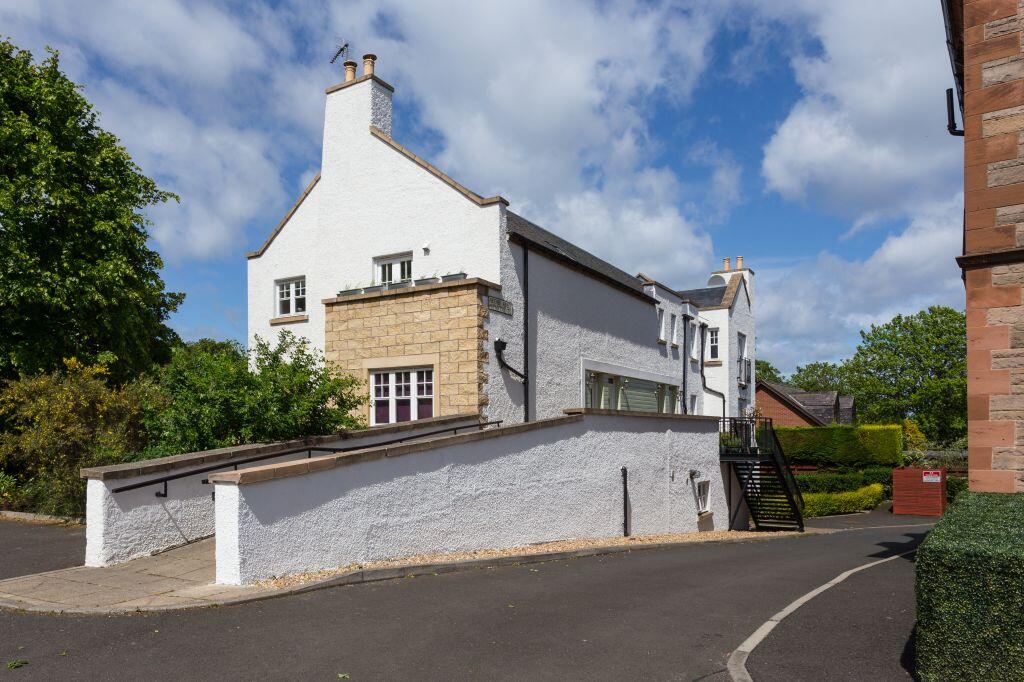 Main image of property: 20/2 Nether Abbey Apartments, Dirleton Avenue, North Berwick EH39 4BQ