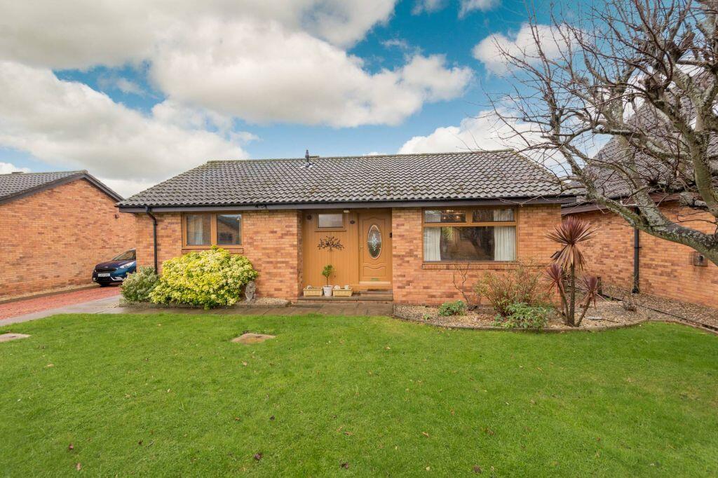 Main image of property: 21 Queen's Place, Dunbar, EH42 1YA