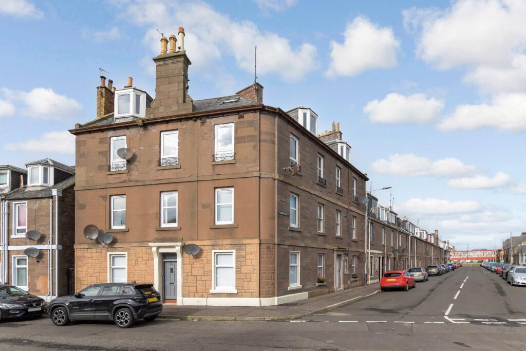 2 bedroom terraced house