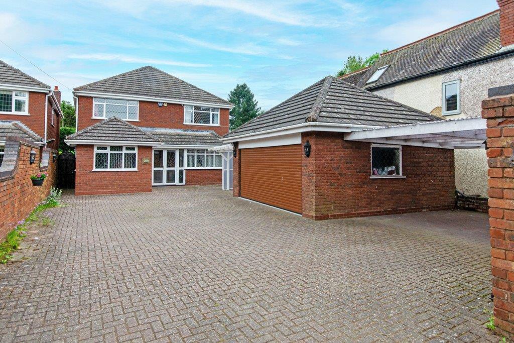 Main image of property: Birmingham Road, Shenstone Wood End, Lichfield