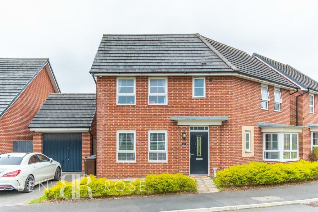 3 bedroom detached house for sale in Fairclough Drive, Tarleton