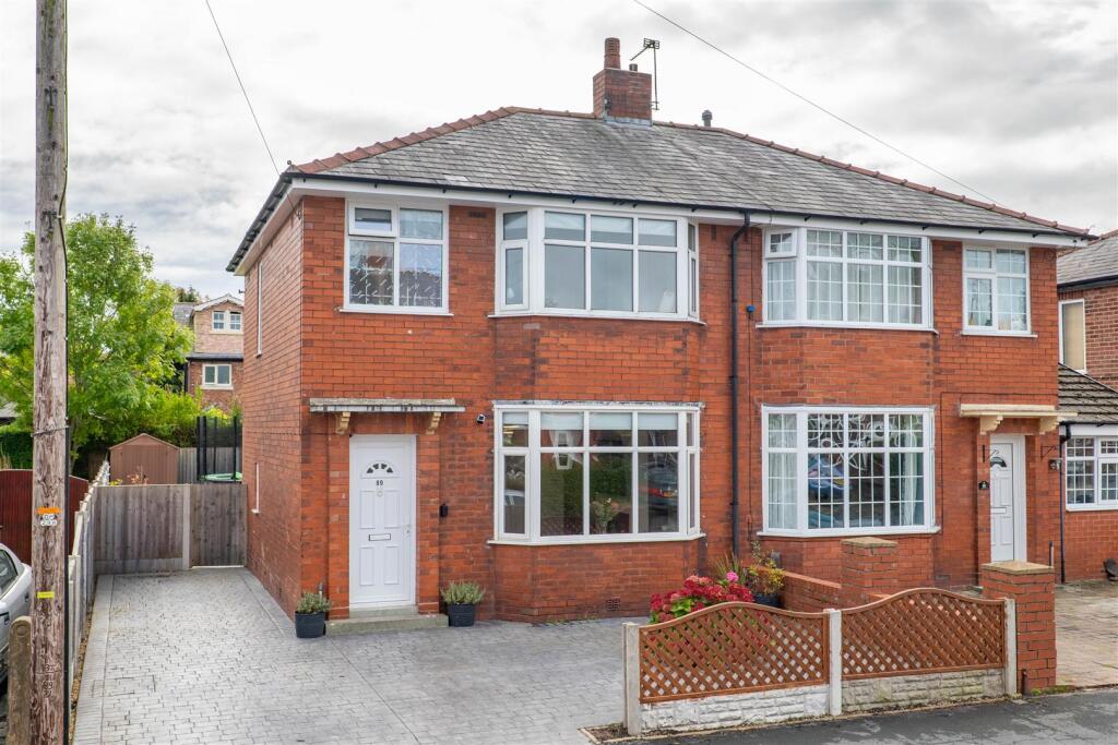 Main image of property: Stanley Grove, Penwortham, Preston