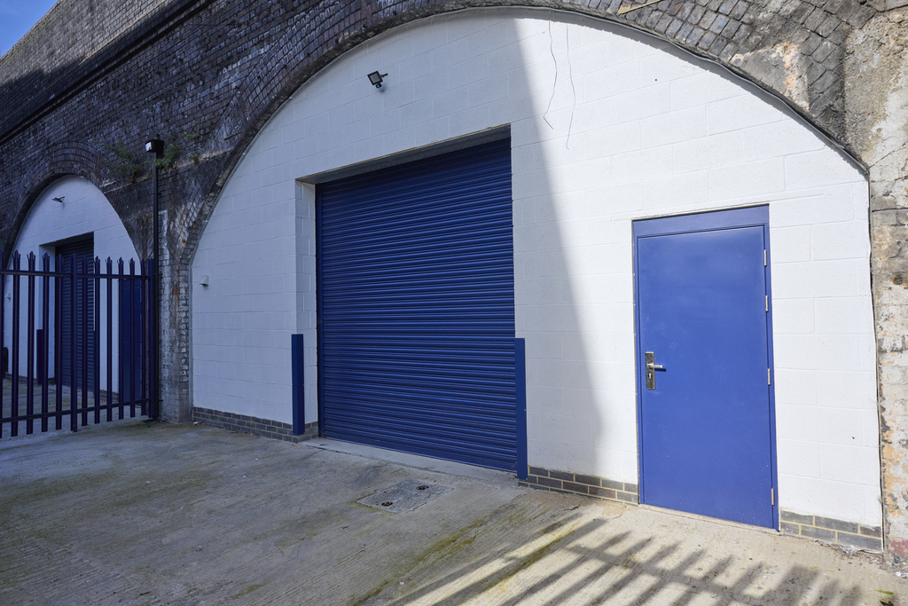 The front of an arch.