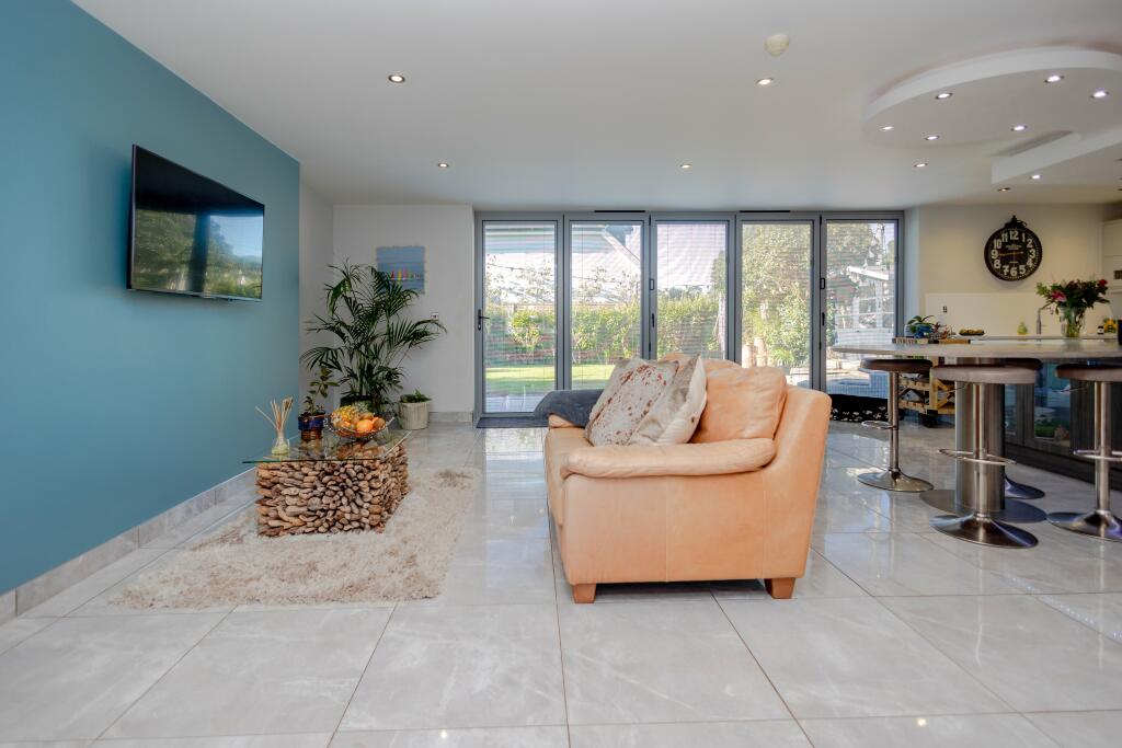 Additional property image - Canford Cliffs Avenue, , Bournemouth