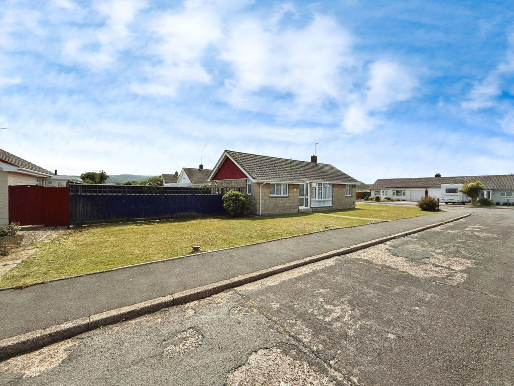 Main image of property: Ninham Close, Shanklin.