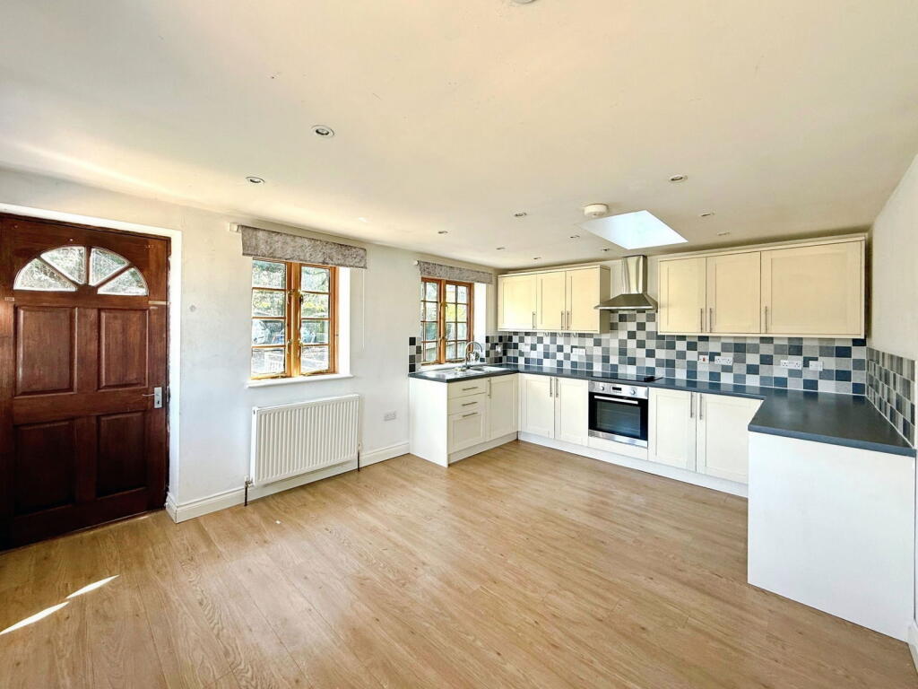 Main image of property: Serendipity House, 2 Bedroom Flat + 2 x Retail Units