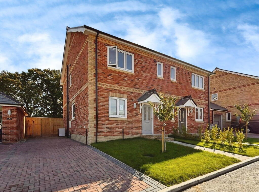 Main image of property: 6 Sunset Drive, Cowes, Isle of Wight.