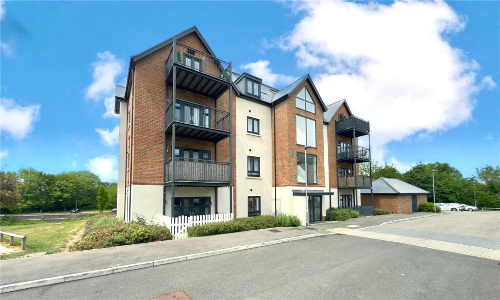 Main image of property: Johnstone Close, Bracknell, Berkshire, RG12