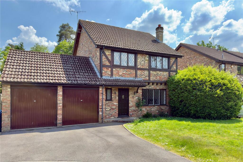Main image of property: Emery Down Close, Bracknell, Berkshire, RG12
