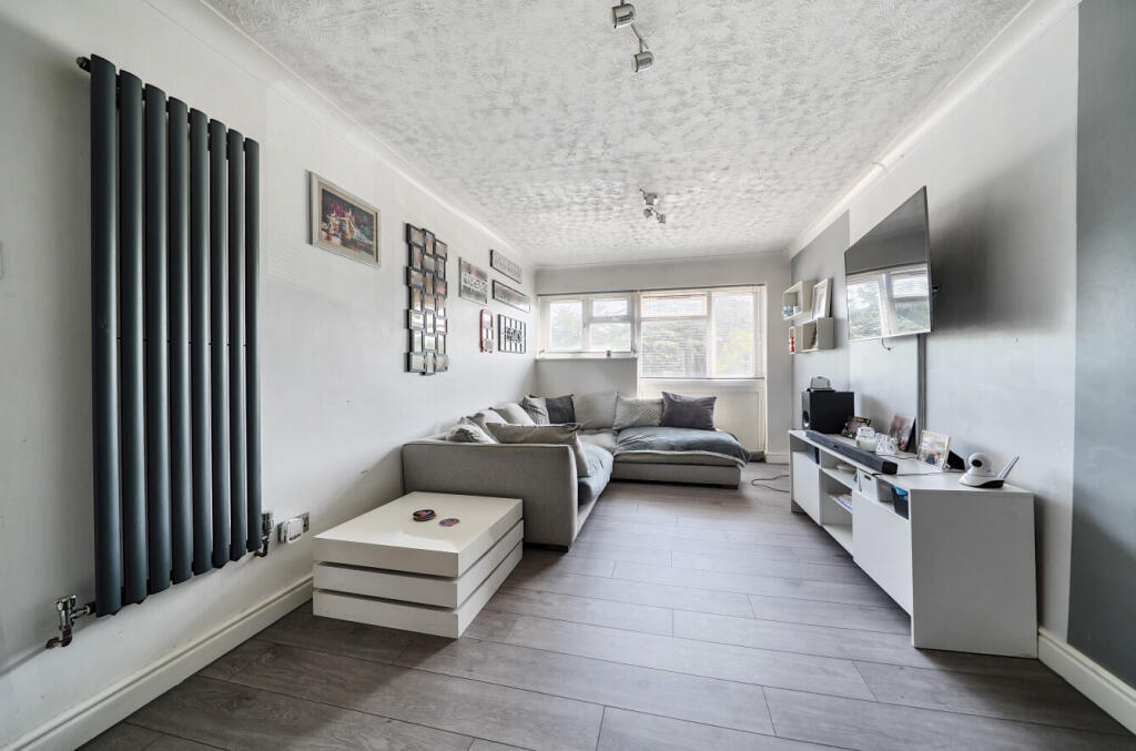 Main image of property: Liscombe, Bracknell, Berkshire, RG12
