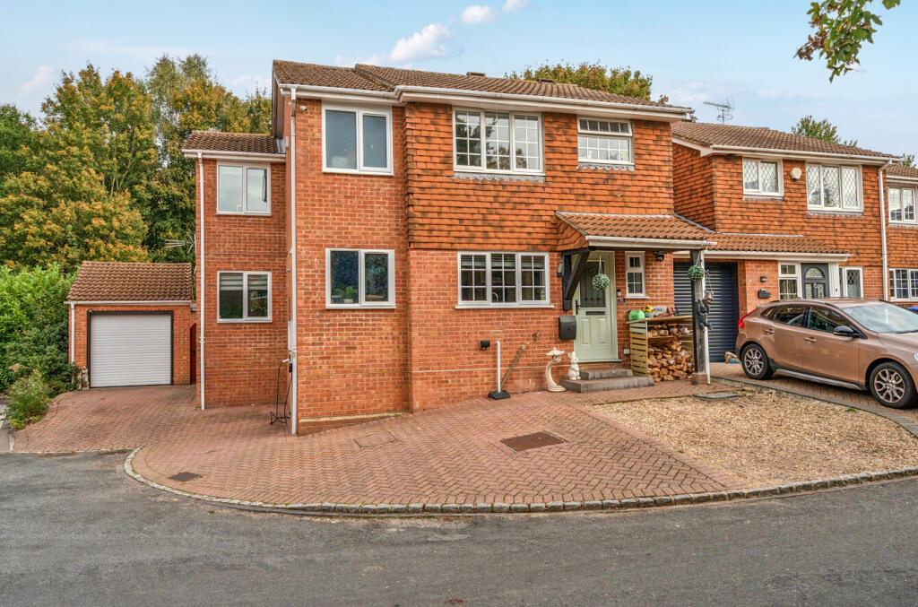 Main image of property: Dovedale Close, Heath Park, Sandhurst, Berkshire, GU47