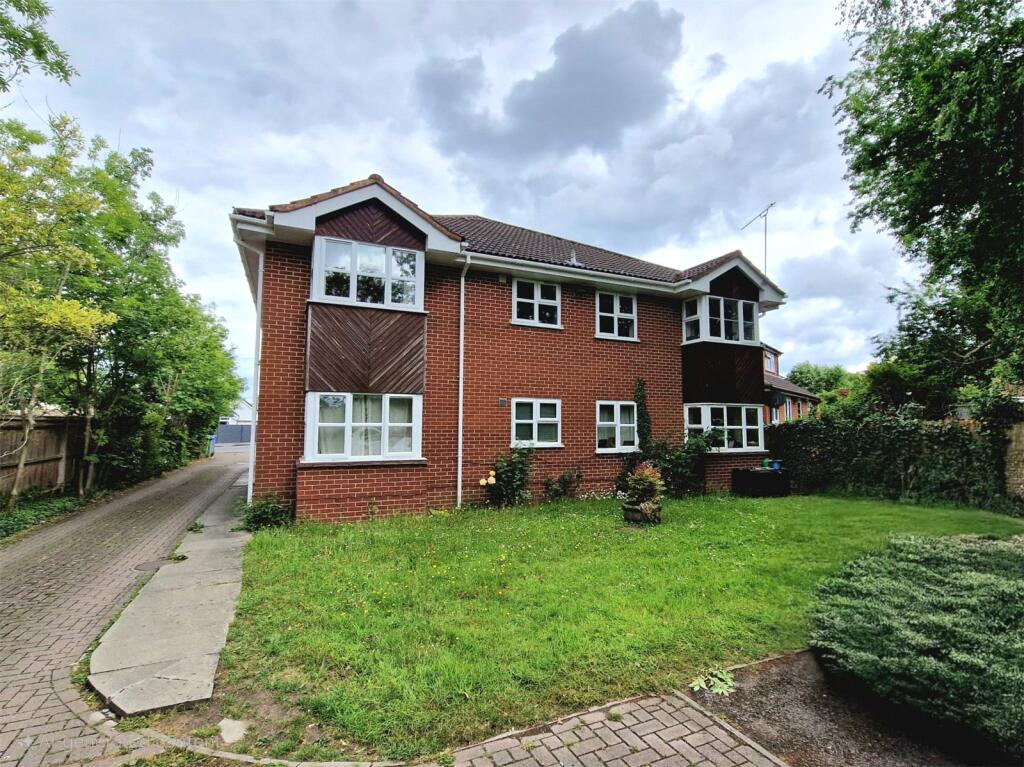 Main image of property: Binfield Road, Bracknell, Berkshire, RG42